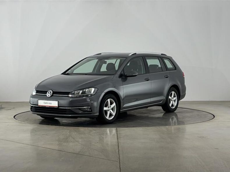 Volkswagen Golf - hlavní foto