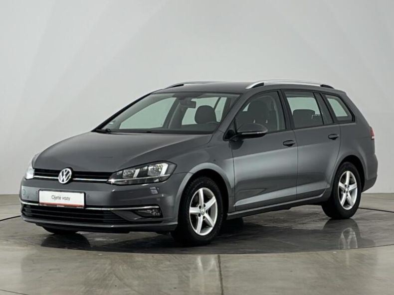 Volkswagen Golf - hlavní foto