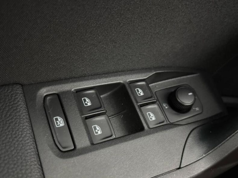Seat Arona - hlavní fotka