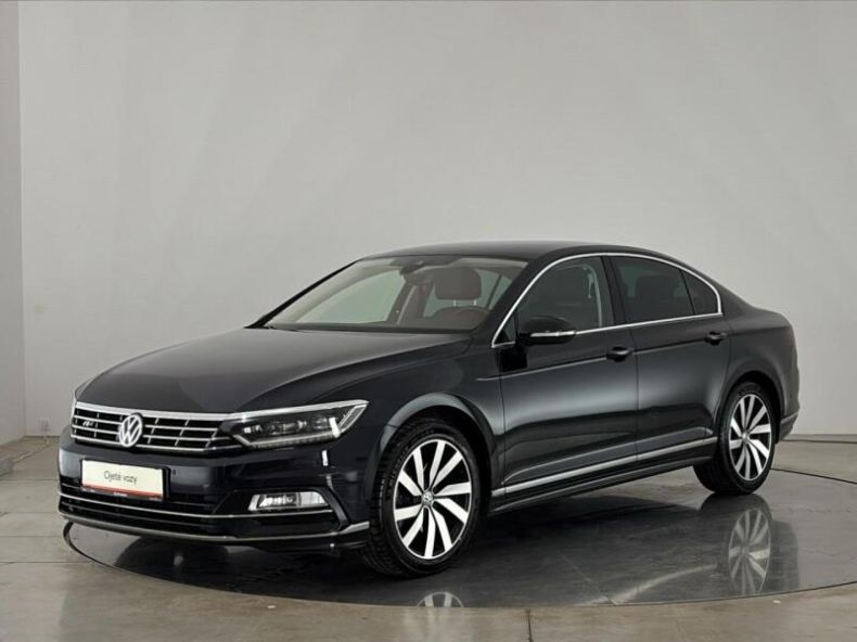 Volkswagen Passat - hlavní foto
