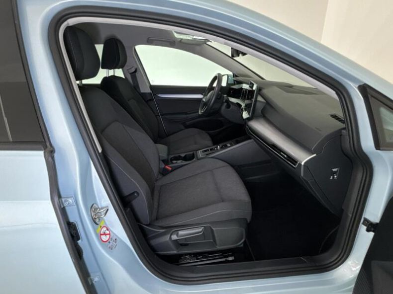Volkswagen Golf - hlavní fotka