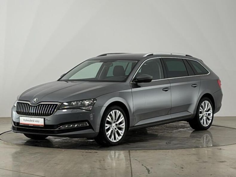 Škoda Superb - hlavní foto