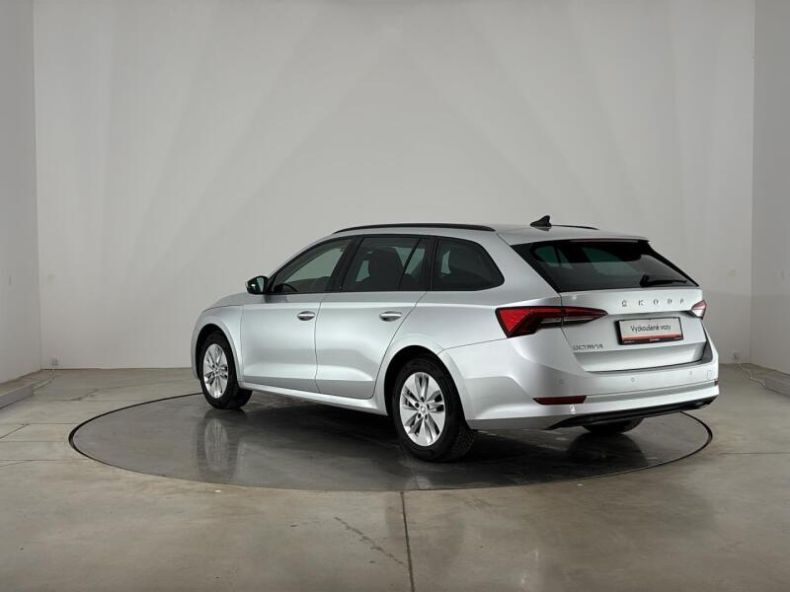 Škoda Octavia - hlavní fotka