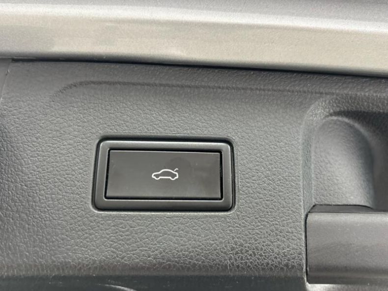 Volkswagen Passat - hlavní fotka