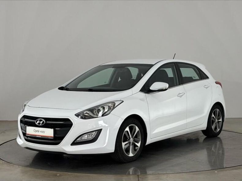 Hyundai i30 - hlavní foto