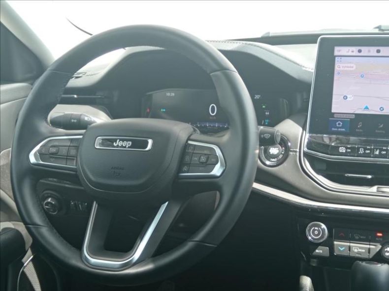 Jeep Compass - hlavní fotka