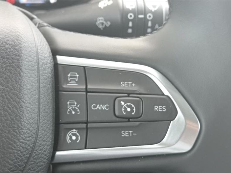 Jeep Compass - hlavní fotka