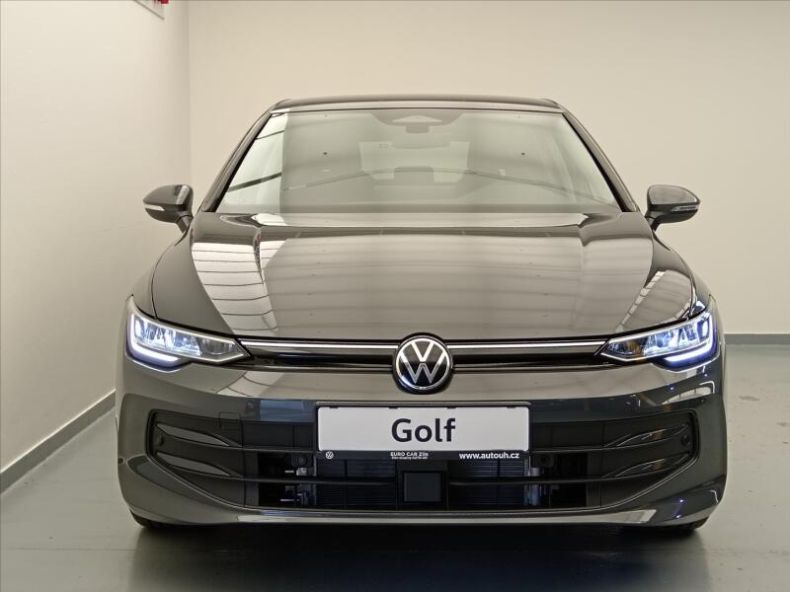 Volkswagen Golf - hlavní fotka