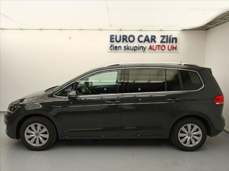 Volkswagen Touran - hlavní fotka