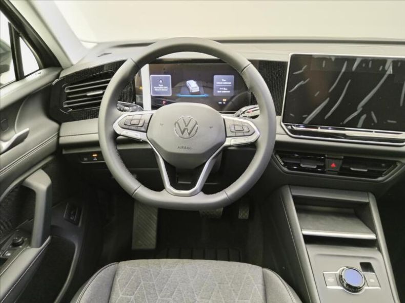 Volkswagen Tiguan - hlavní fotka