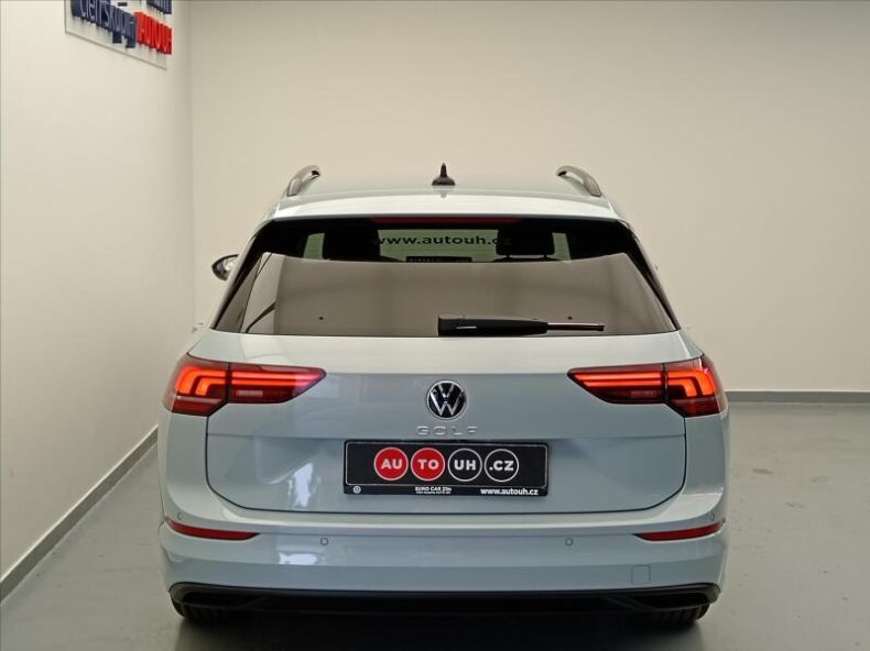 Volkswagen Golf - hlavní fotka