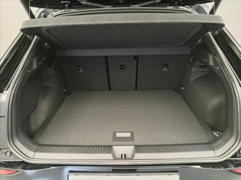 Volkswagen T-Roc - hlavní fotka