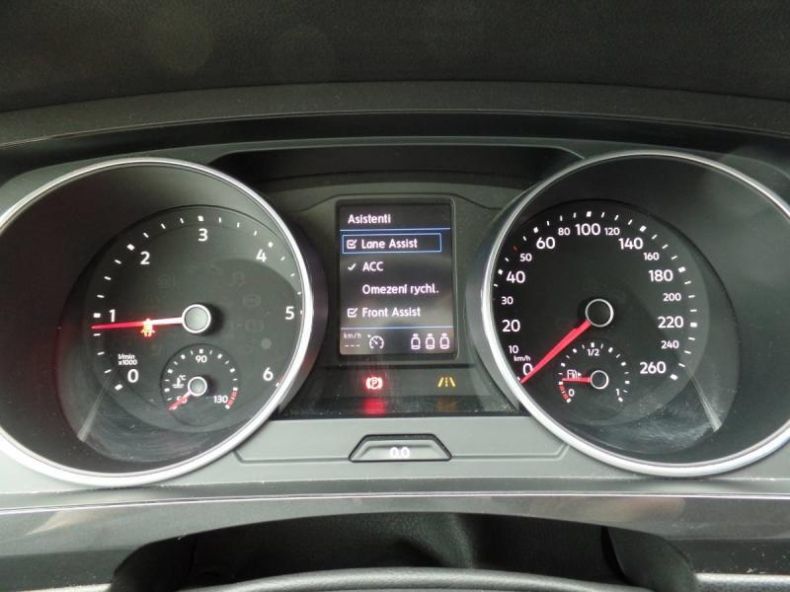 Volkswagen Tiguan - hlavní fotka