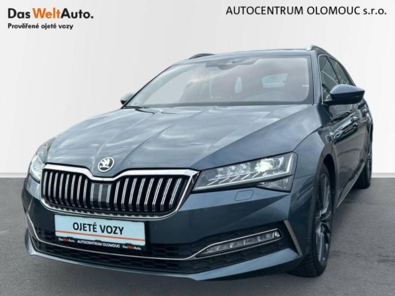 Škoda Superb - hlavní foto