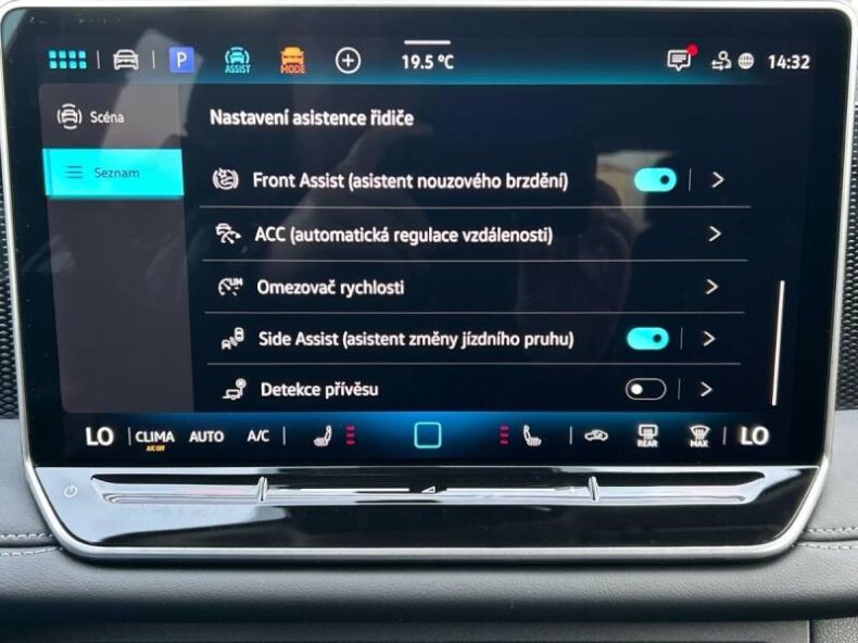 Volkswagen Tiguan - hlavní fotka
