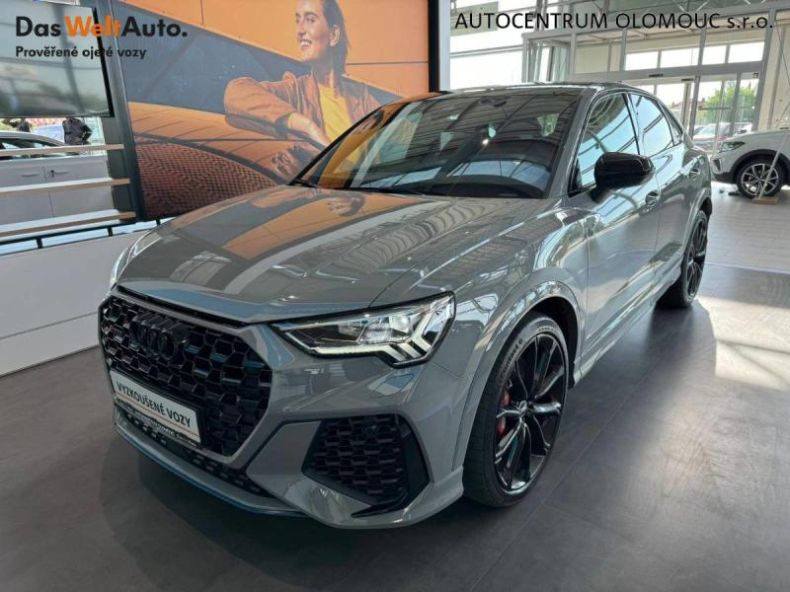 Audi Q3 - hlavní foto