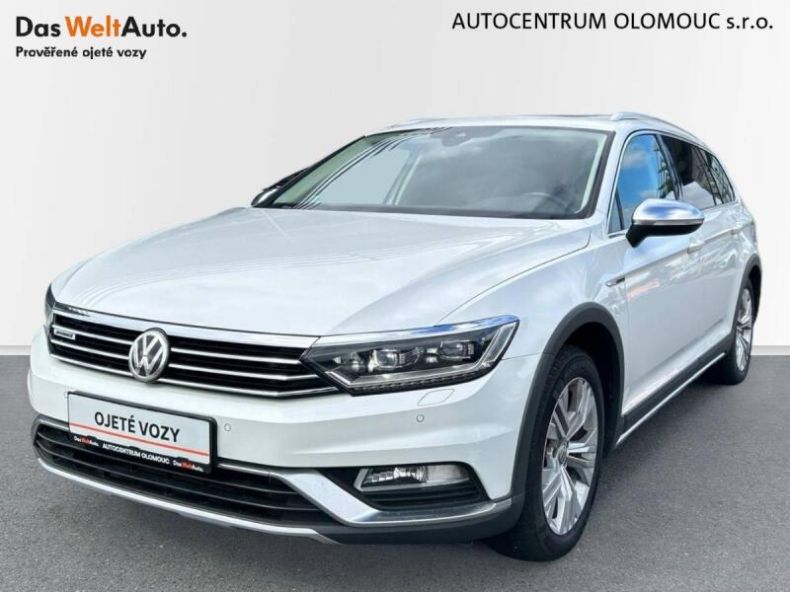 Volkswagen Passat - hlavní foto