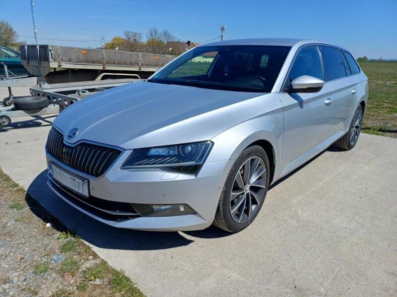 Škoda Superb - hlavní foto