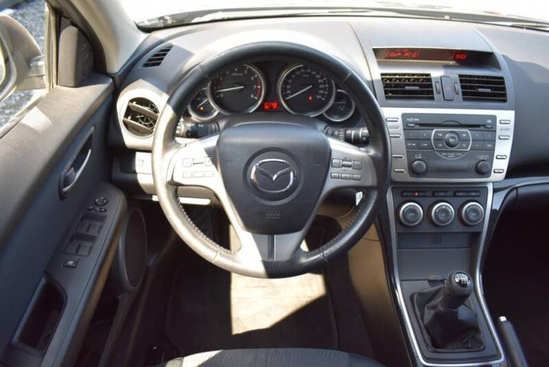Mazda 6 - hlavní fotka