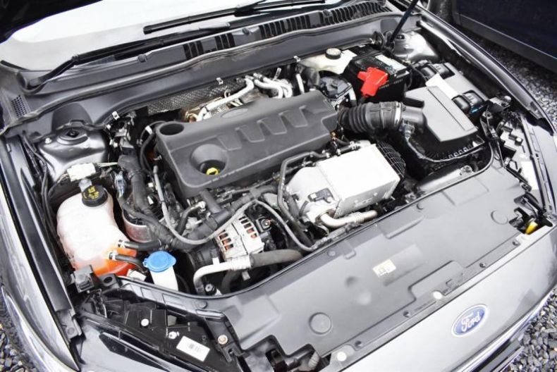 Ford Mondeo - hlavní fotka