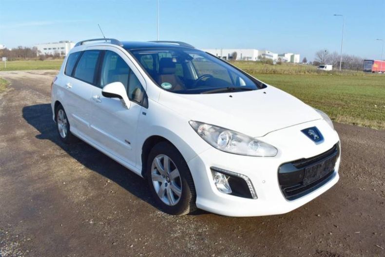 Peugeot 308 - hlavní fotka