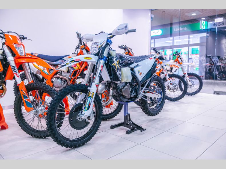 Husqvarna TE - hlavní foto