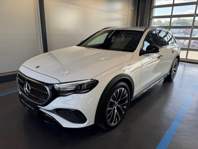 Mercedes Třída E - hlavní foto