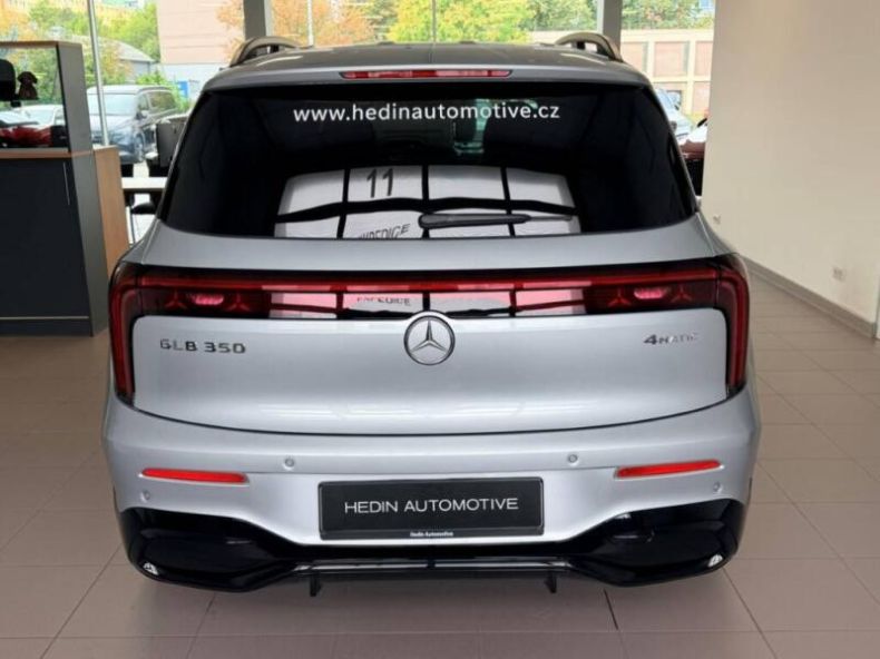 Mercedes GLB - hlavní fotka