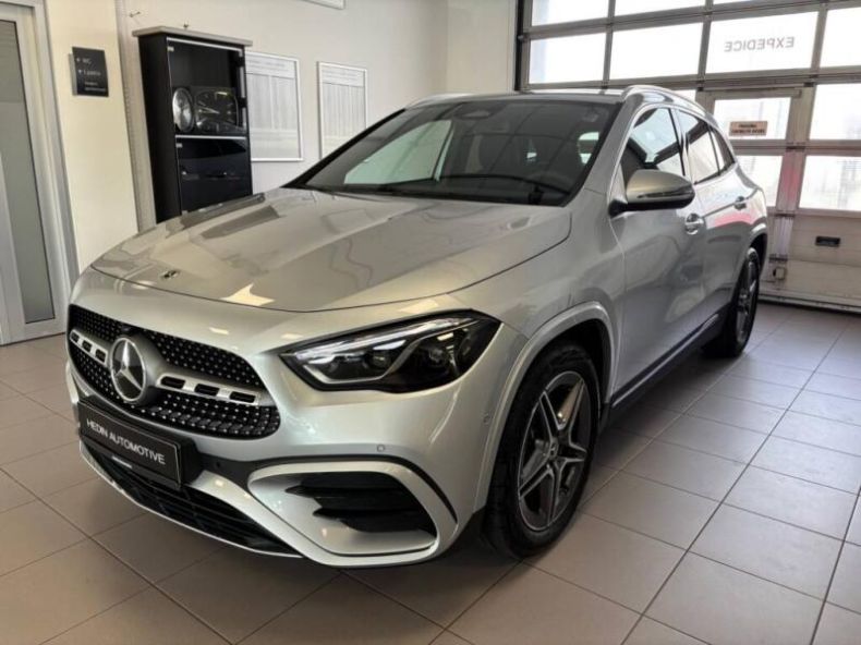 Mercedes Třída GLA - hlavní foto
