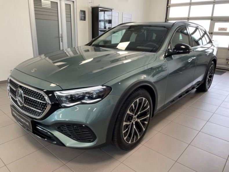 Mercedes Třída E - hlavní foto