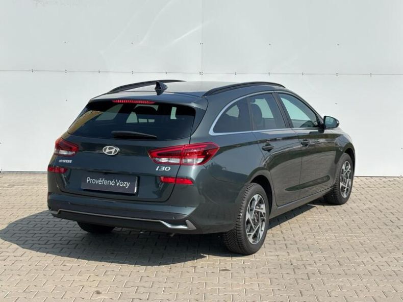Hyundai i30 - hlavní fotka