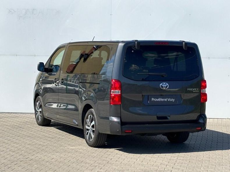 Toyota ProAce - hlavní fotka