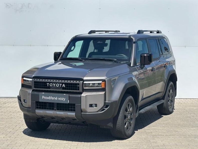 Toyota Land Cruiser - hlavní foto
