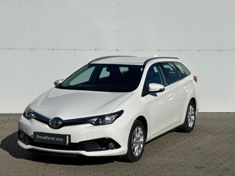 Toyota Auris - hlavní foto