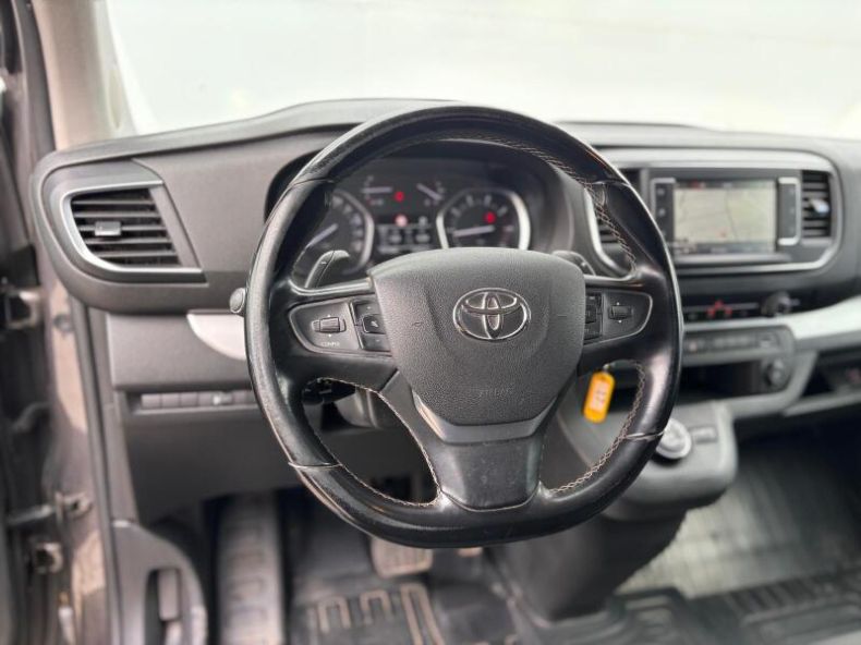 Toyota ProAce - hlavní fotka