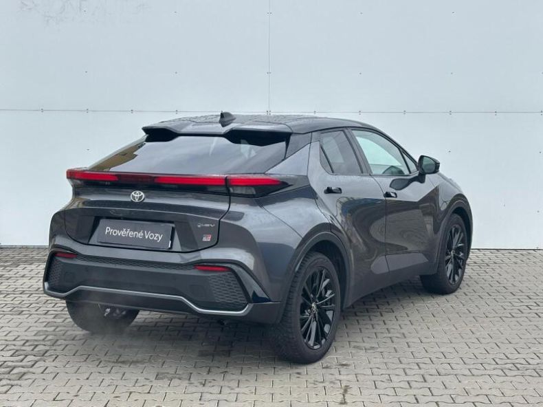Toyota C-HR - hlavní fotka