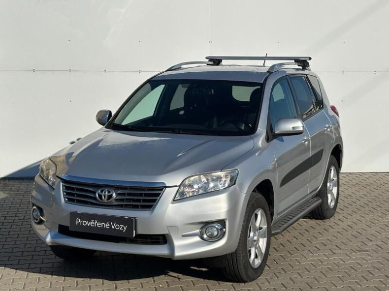 Toyota RAV 4 - hlavní foto