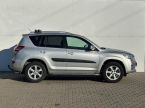 Toyota RAV 4 - fotka číslo 7