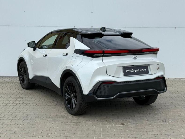 Toyota C-HR - hlavní fotka