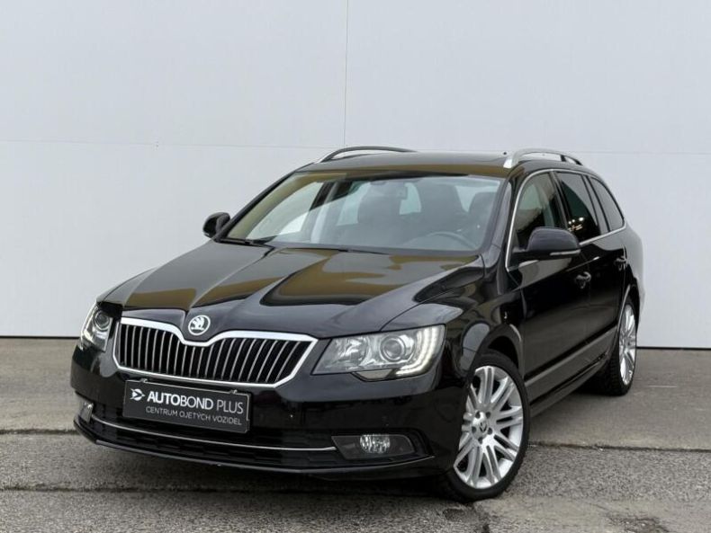 Škoda Superb - hlavní foto