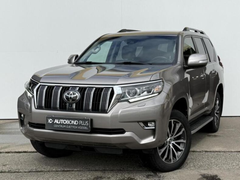 Toyota Land Cruiser - hlavní foto