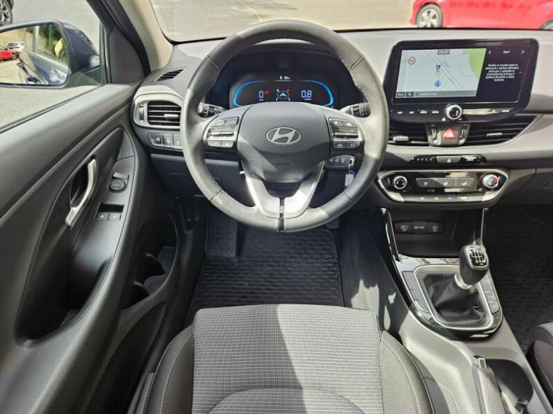 Hyundai i30 - hlavní fotka