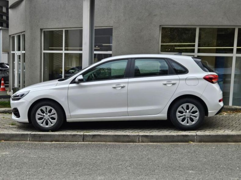 Hyundai i30 - hlavní fotka