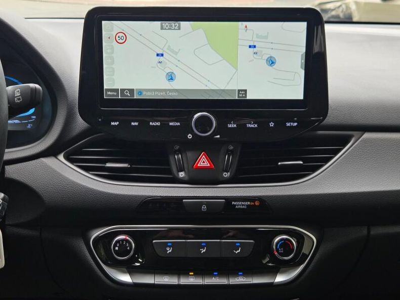 Hyundai i30 - hlavní fotka