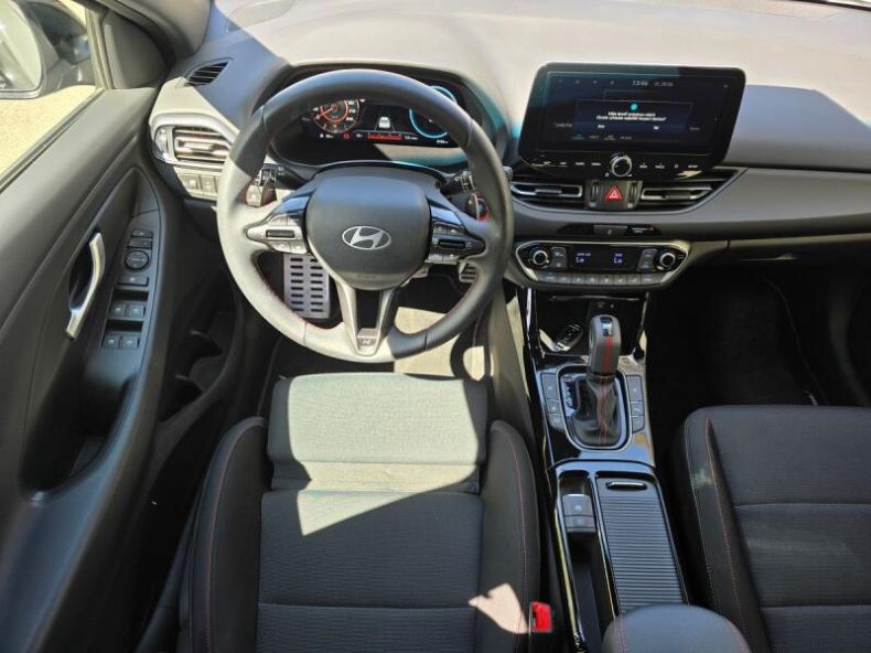 Hyundai i30 - hlavní fotka