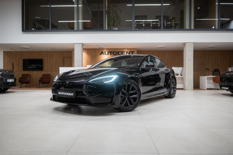 Tesla S-type - hlavní foto