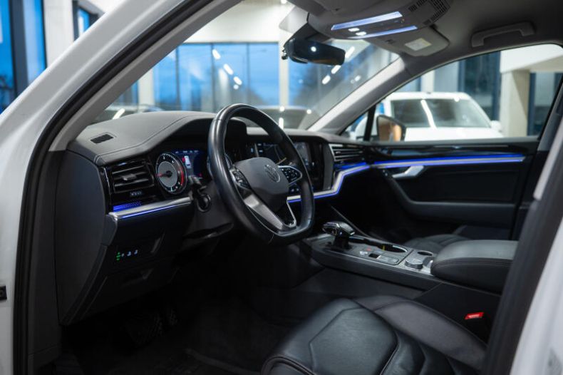 Volkswagen Touareg - hlavní fotka