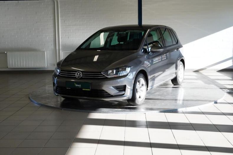 Volkswagen Golf - hlavní foto