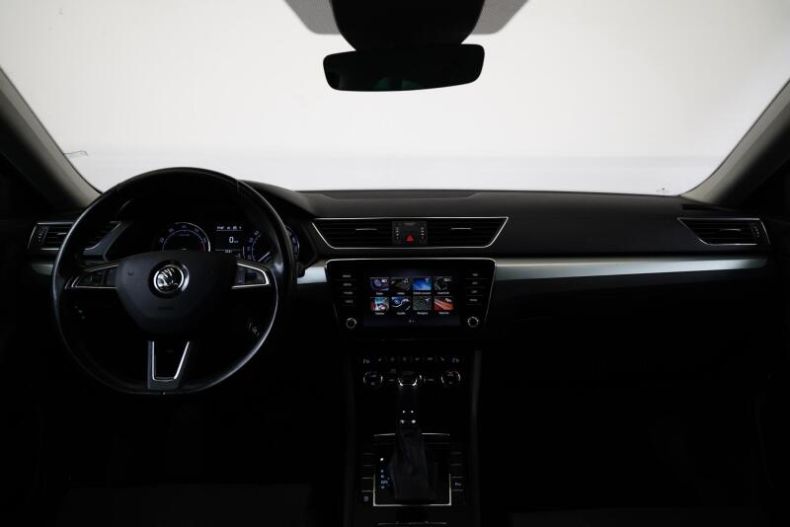 Škoda Superb - hlavní fotka