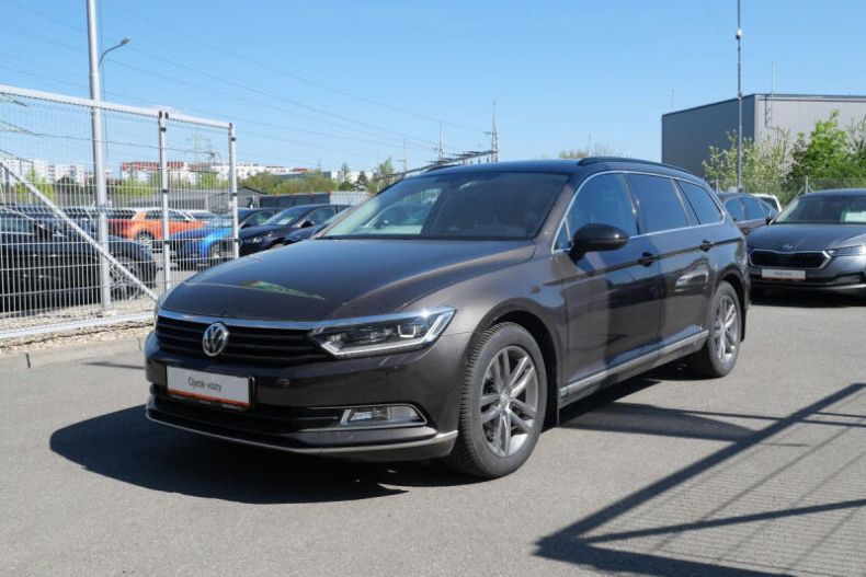 Volkswagen Passat - hlavní fotka inzerátu